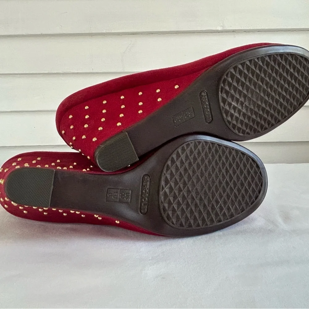 AEROSOLES Burgundy Wedges with Gold‎ Accents Sz 10